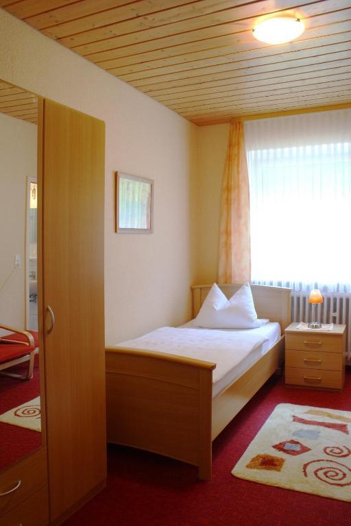 Gasthof Hotel Schwarzes Roß Bad Berneck im Fichtelgebirge Zimmer foto
