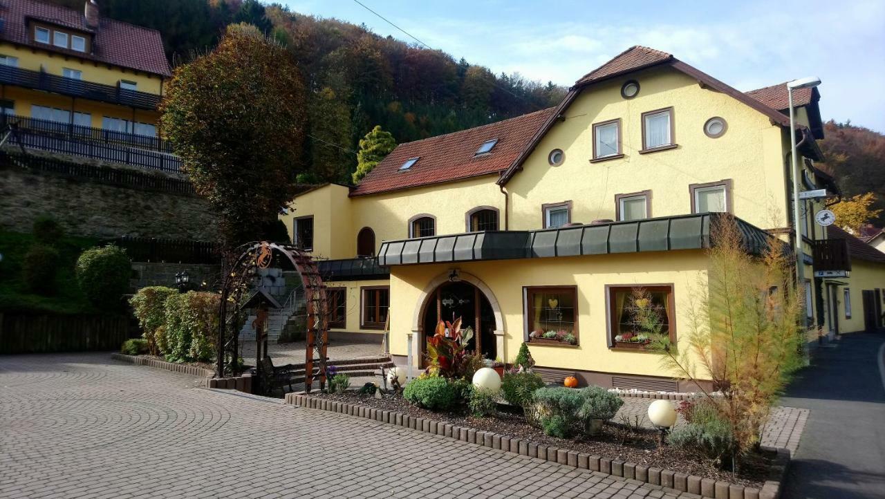 Gasthof Hotel Schwarzes Roß Bad Berneck im Fichtelgebirge Exterior foto